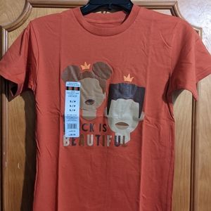 Black is beautiful short - small